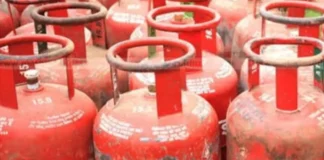 एलपीजी संकट के बीच पीएनजी कंपनियों का बड़ा दांव, उपभोक्ताओं के लिए सुनहरा मौका ?