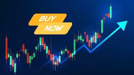 शॉर्ट टर्म निवेशकों के लिए सुनहरा मौका: 3 दमदार स्टॉक्स पर ब्रोकरेज की नजर