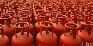 संकट के बीच राहत: पश्चिम एशिया तनाव के बावजूद भारत में घरेलू गैस आपूर्ति सामान्य ? संकट के बीच राहत: पश्चिम एशिया तनाव के बावजूद भारत में घरेलू गैस आपूर्ति सामान्य