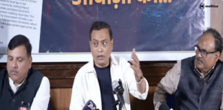 4PM से लेकर मोलिटिक्स का पेज बंद, अब आपके पेज पर सरकार की नज़र