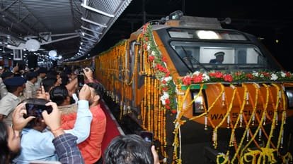 प्रयागराज जंक्शन से बड़ी सौगात: 2 मई से रोज दौड़ेगी बनारस–पुणे अमृत भारत एक्सप्रेस, स्लीपर में 515 बर्थ का कोटा