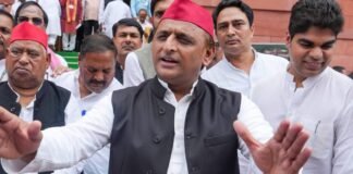 क्या अब सपा बीजेपी के निशाने पर है?