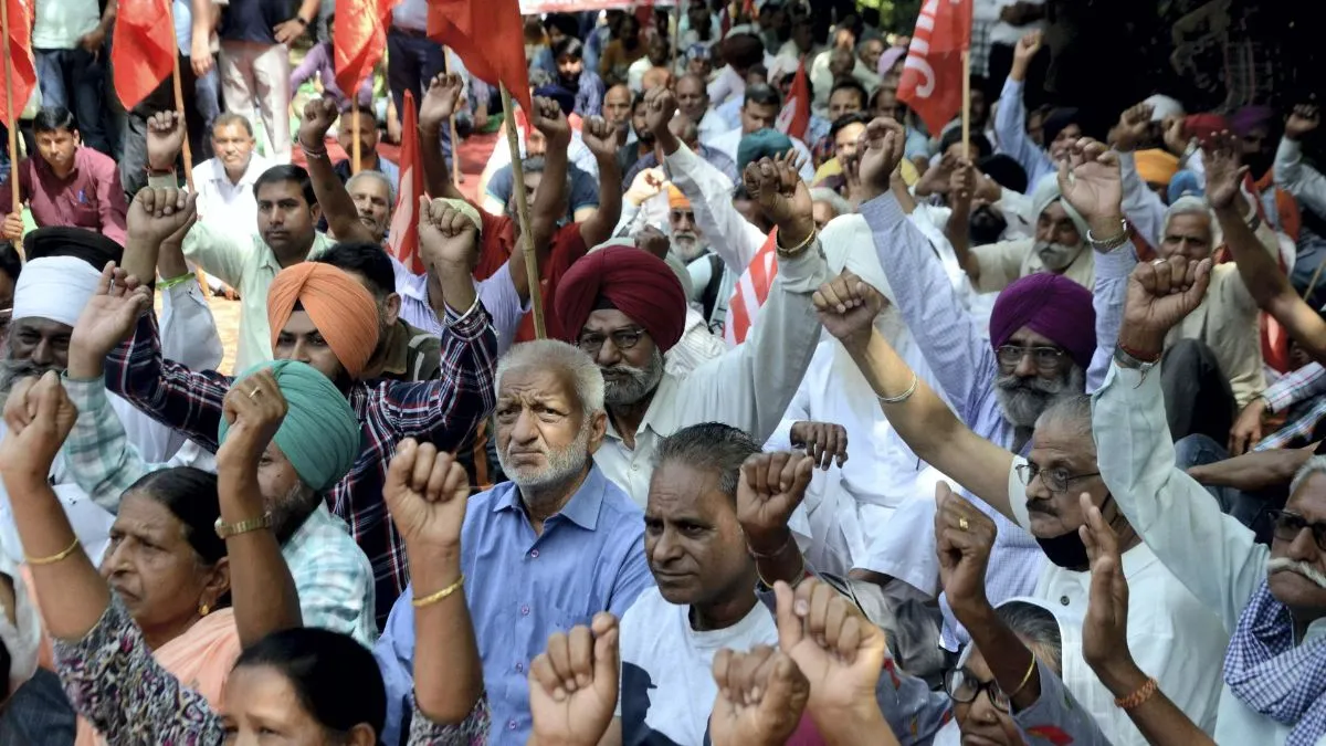 EPS-95 पेंशनधारकों की मांग हुई तेज, न्यूनतम 7,500 रुपये मासिक पेंशन के लिए 5 अगस्त को देशव्यापी आंदोलन ?